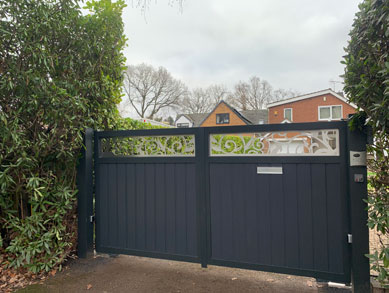 Aluminium framed, composite/upvc/aluminium infilled gates 16