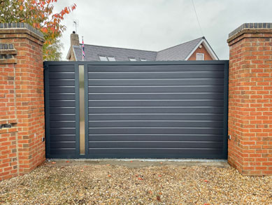 Aluminium framed, composite/upvc/aluminium infilled gates 20