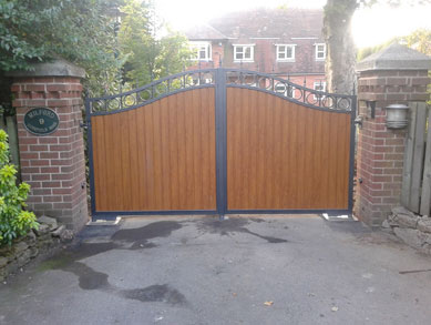 Aluminium framed, composite/upvc/aluminium infilled gates 8