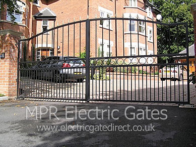 Residential Metal Gates (01)