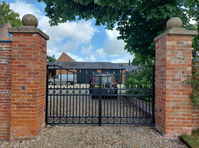 Residential Metal Gates (22)